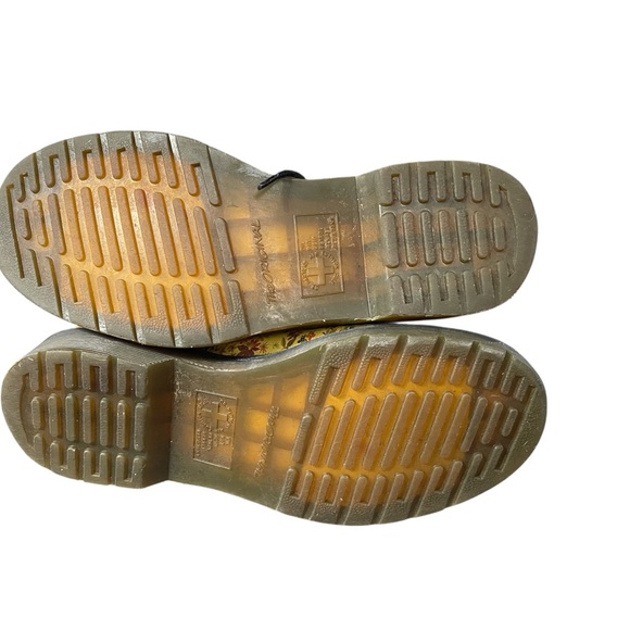 Dr. Martens 1460 Lace Up Leather Boots Ditzy Floral In Acid Wash Yellow, Size 7 - Picture 8 of 10